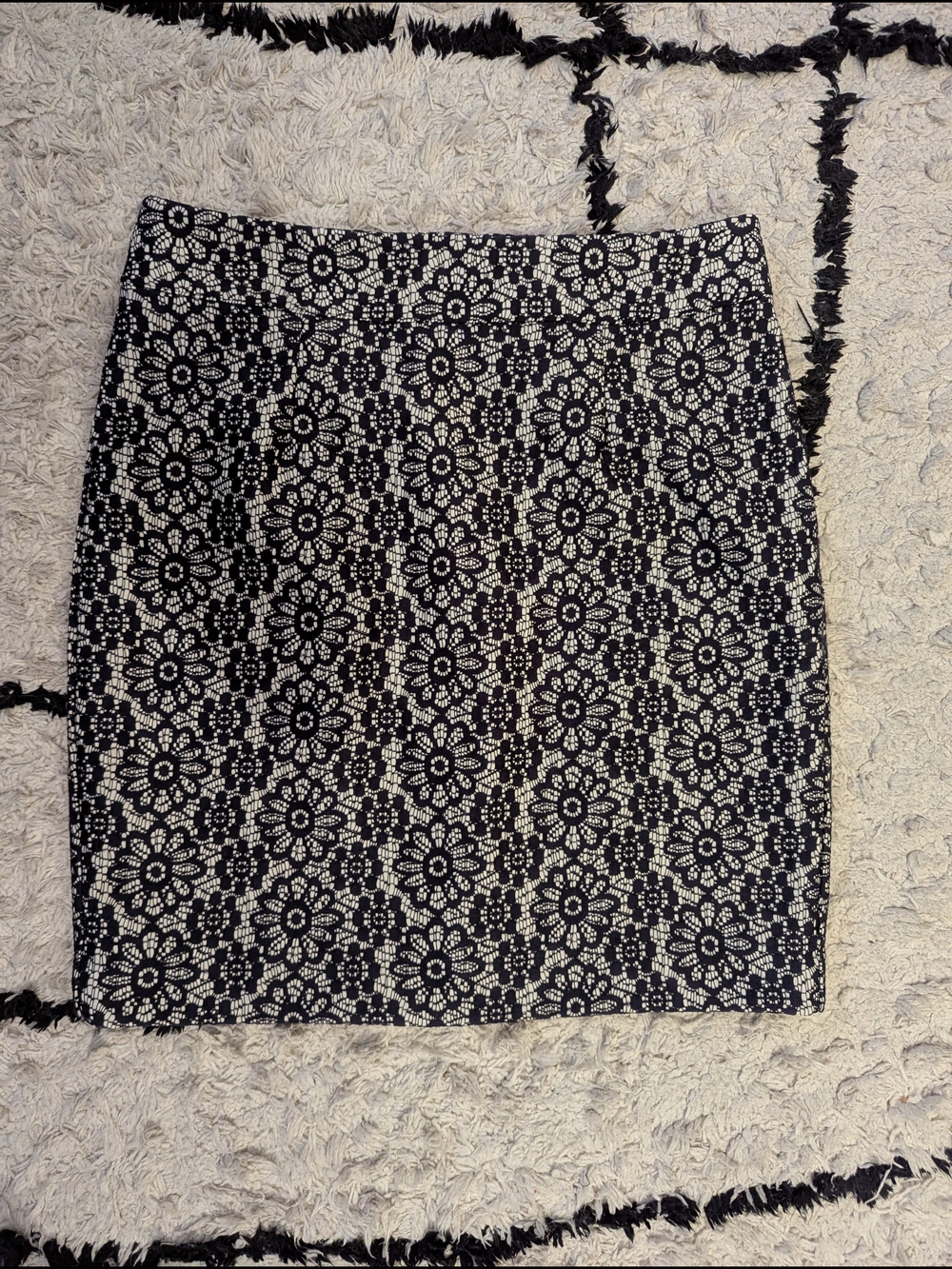 Banana Republic Navy and White Floral Lace-Pattern Pencil Skirt